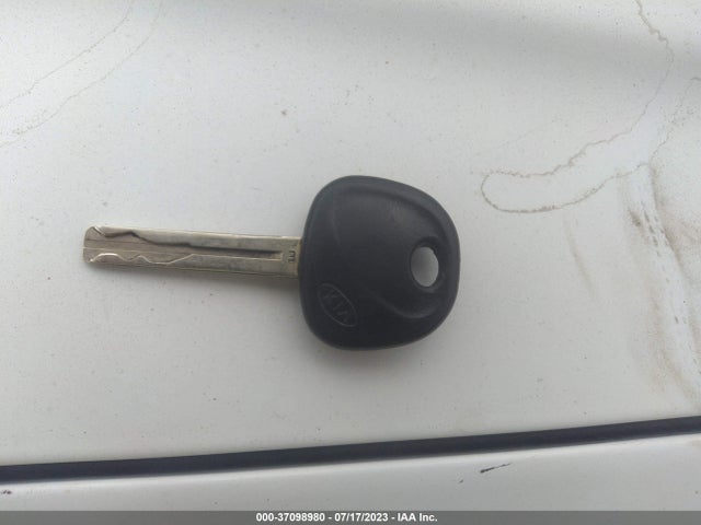 KIA Soul Base 2014 KNDJN2A28E7090207 Image 3