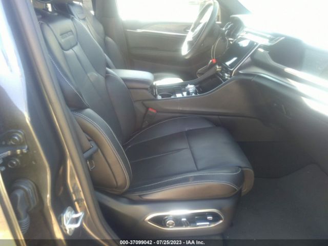 1C4RJKDT2P8720304 Jeep Grand Cherokee L Overland