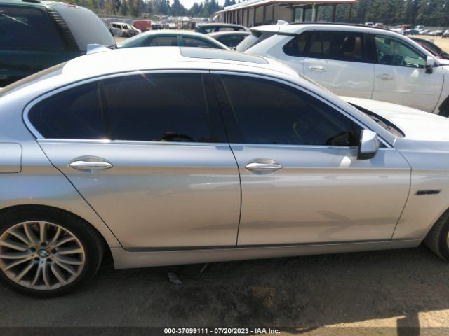 WBA5A5C51FD520228 BMW 5 Series 528i