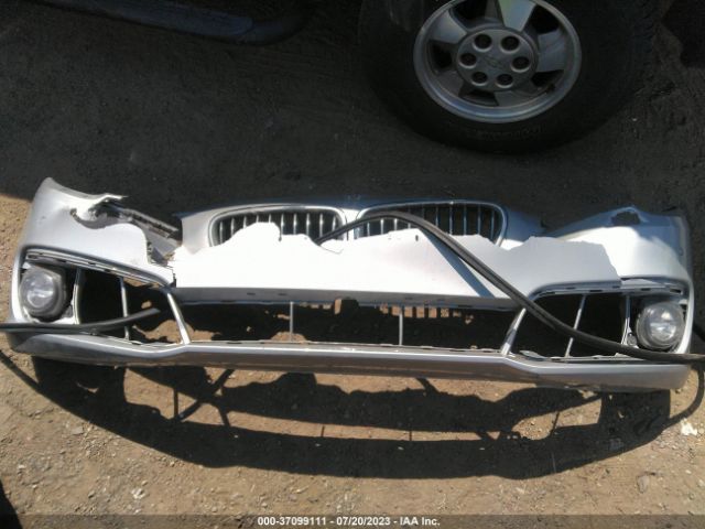 WBA5A5C51FD520228 BMW 5 Series 528i