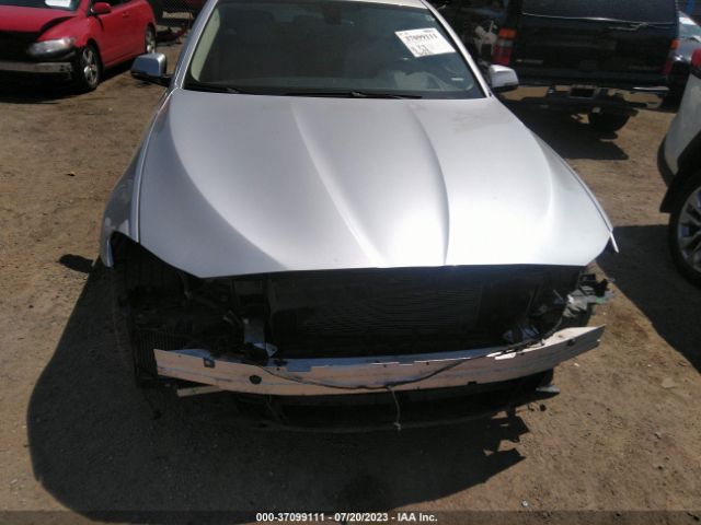 WBA5A5C51FD520228 BMW 5 Series 528i