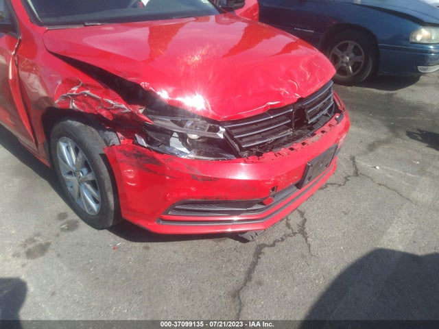 3VWD17AJ1FM218028 Volkswagen Jetta Sedan 1.8t Se