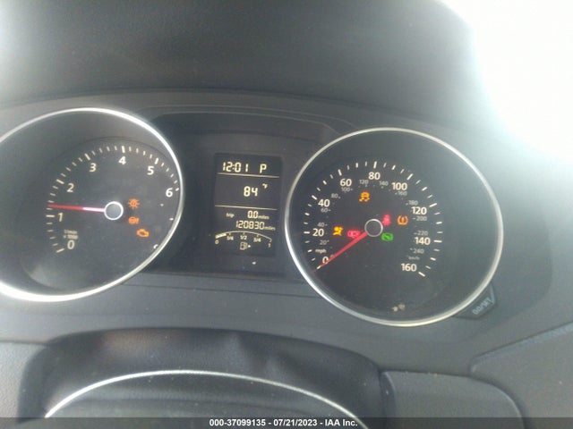3VWD17AJ1FM218028 Volkswagen Jetta Sedan 1.8t Se