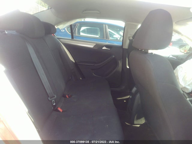 3VWD17AJ1FM218028 Volkswagen Jetta Sedan 1.8t Se