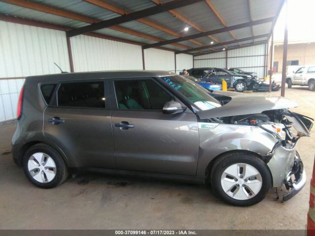 KNDJX3AE7G7017228 KIA Soul Ev +