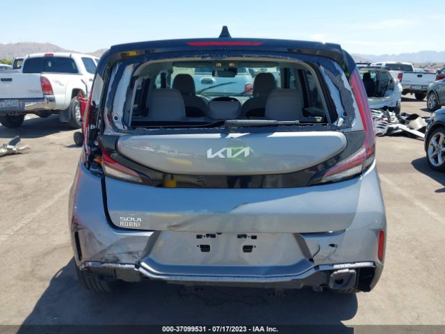 KNDJ23AU2P7856709 KIA SOUL LX