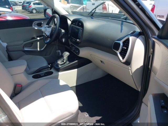 KNDJ23AU2P7856709 KIA SOUL LX