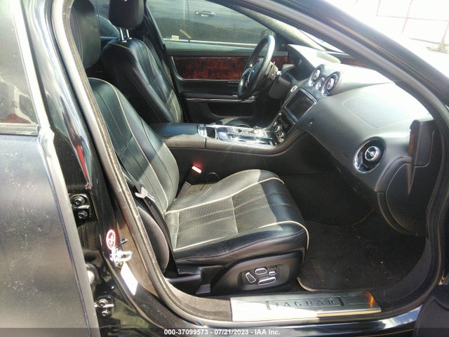 2013 JAGUAR XJ SAJWA1C75D8V41804 Photo 4