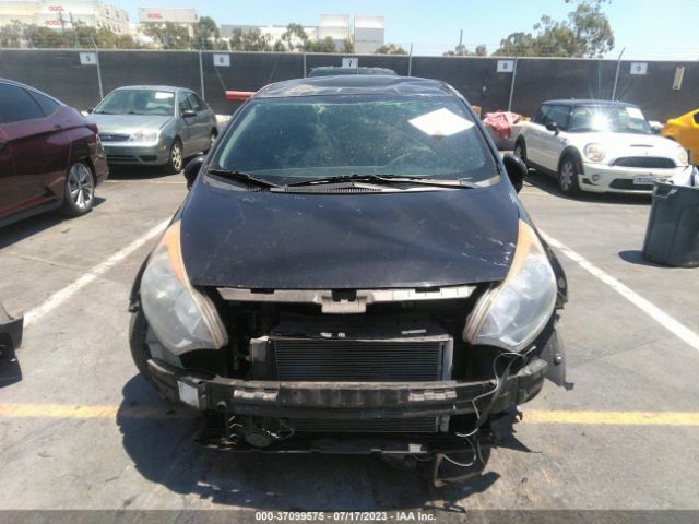 KNADM5A3XH6036568 KIA Rio 5-door Lx