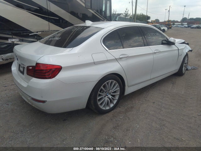 BMW 528i Xdrive 2015 WBA5A7C59FD627636 Image 4