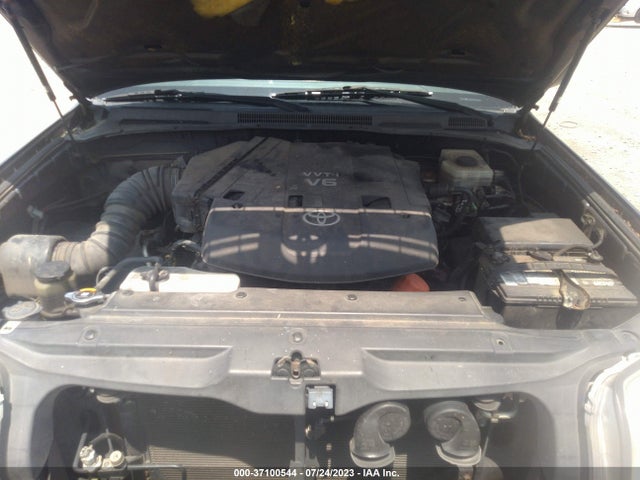2003 TOYOTA 4RUNNER SR5 VIN: JTEBU14R438004257