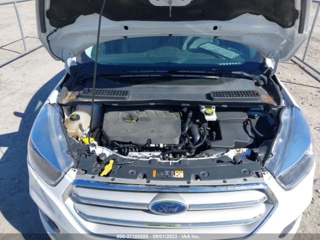 1FMCU9GD9JUB76730 Ford ESCAPE SE
