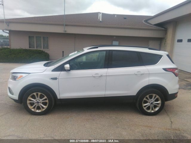 1FMCU9GD9JUB76730 Ford ESCAPE SE