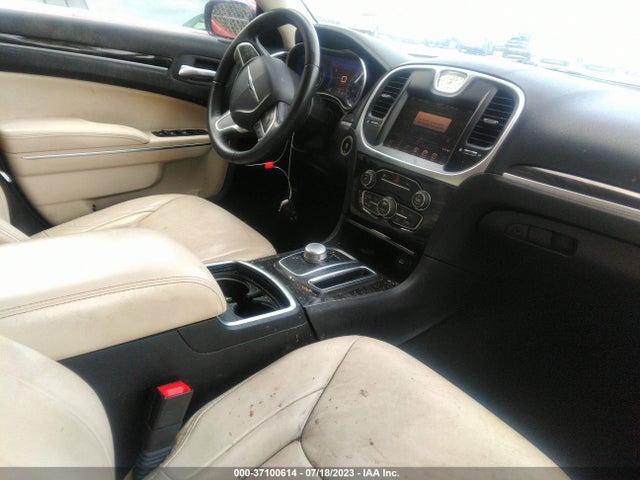 2C3CCAAG2FH882741 Chrysler 300 Limited