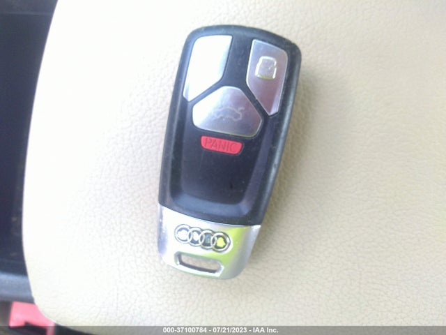 WAUGNAF46HN058660 Audi A4 PREMIUM