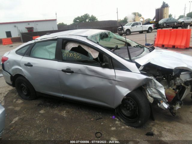 1FADP3E26GL281860 Ford FOCUS S