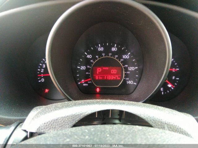 KNDJN2A27E7054640 KIA Soul Base