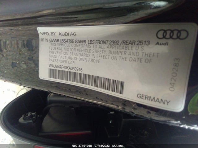 Audi A4 Premium Plus 2019 WAUENAF40KA039916 Image 9