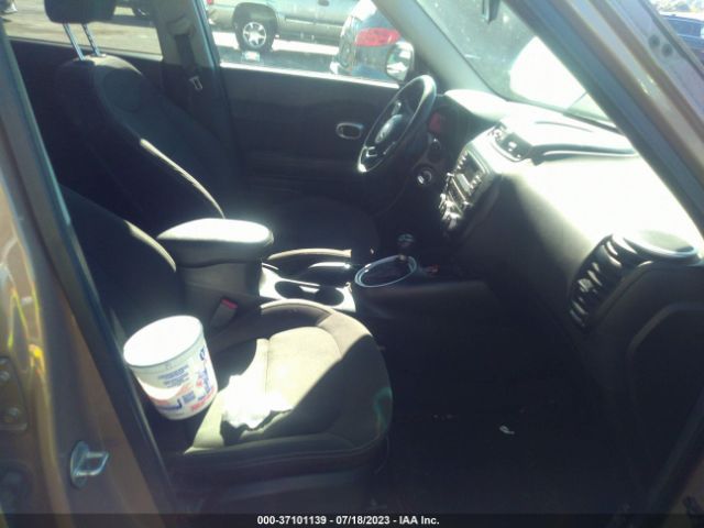 KNDJN2A28G7242974 KIA Soul Base