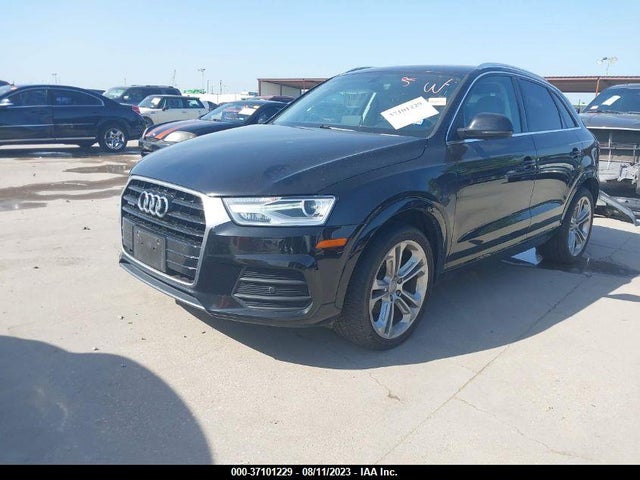 WA1JCCFS7HR008135 Audi Q3 Premium Plus