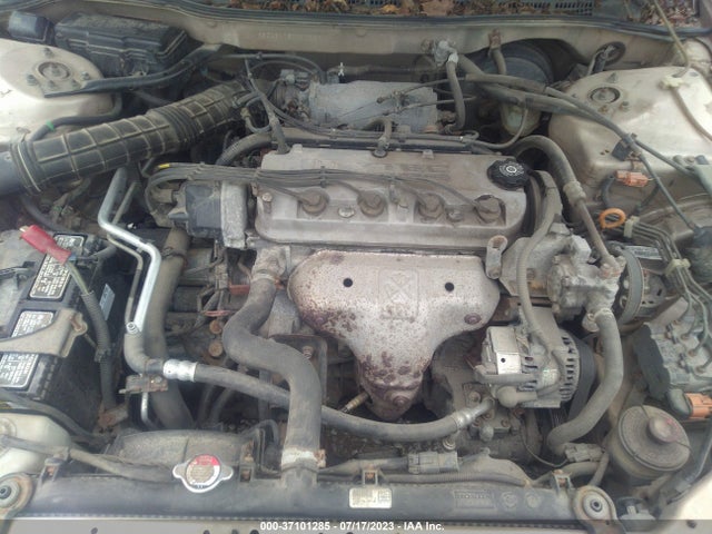 2000 HONDA ACCORD SDN SE VIN: 1HGCG5675YA072684