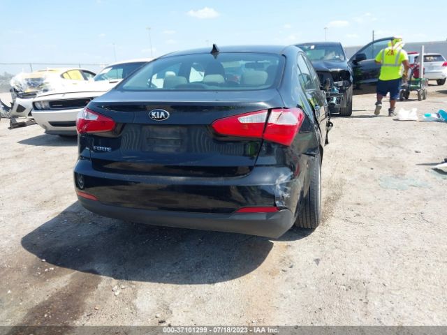 KNAFK4A6XG5519422 KIA FORTE LX