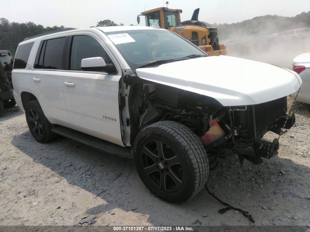 Chevrolet Tahoe Lt 2018 1GNSCBKC3JR199388 Image 1