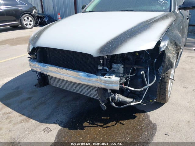 WAUFFAFLXGN011372 Audi A4 Premium Plus