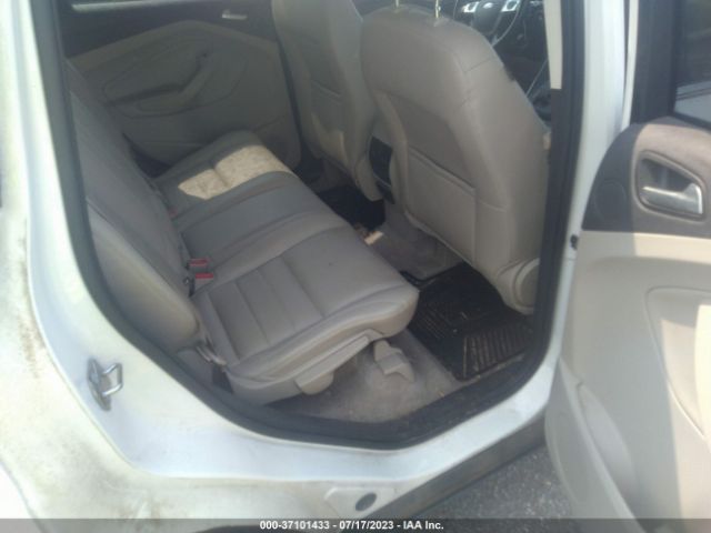 1FMCU0GX1FUB68425 Ford ESCAPE SE