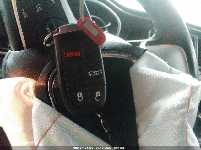 2C3CDZAG9JH333929 Dodge Challenger Sxt Plus