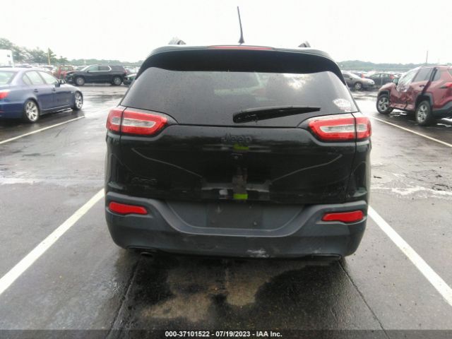 1C4PJMCB1GW198031 Jeep Cherokee Altitude