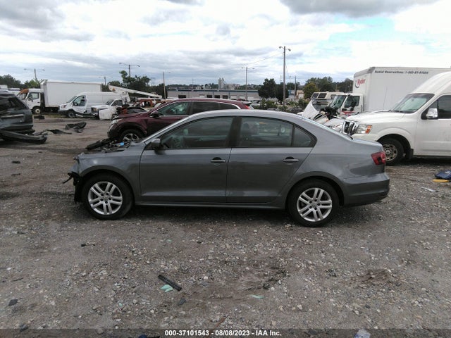 3VW2B7AJ8JM246146 Volkswagen Jetta 1.4t S
