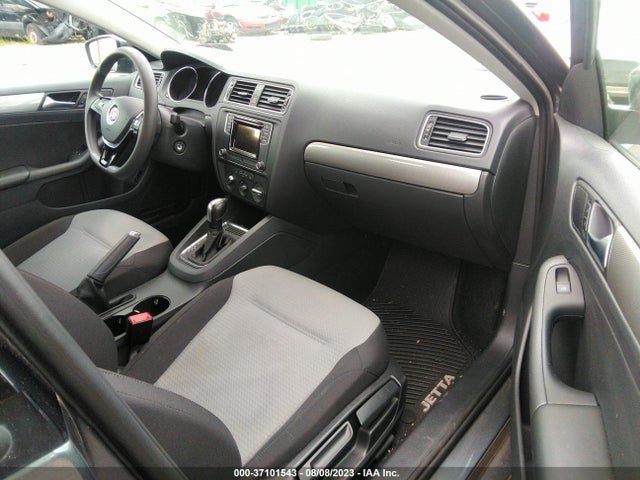 3VW2B7AJ8JM246146 Volkswagen Jetta 1.4t S