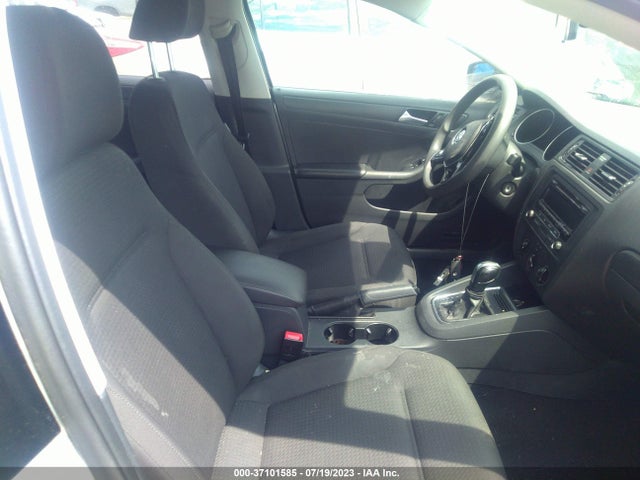3VW2K7AJ2FM230418 Volkswagen Jetta Sedan 2.0l S