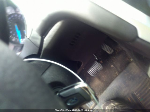 3FA6P0HD0FR131246 Ford FUSION SE