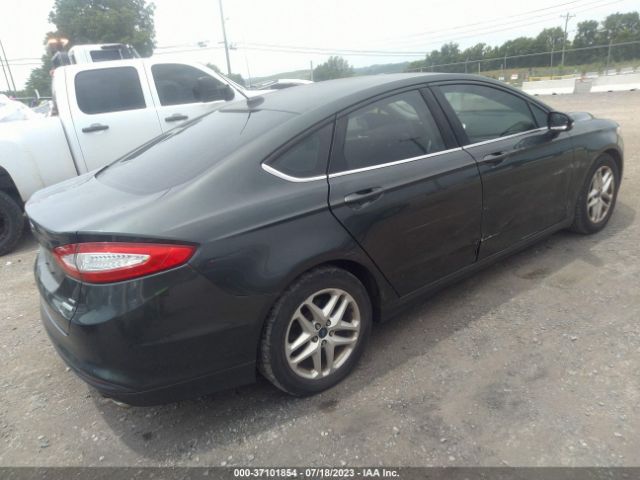 3FA6P0HD0FR131246 Ford FUSION SE