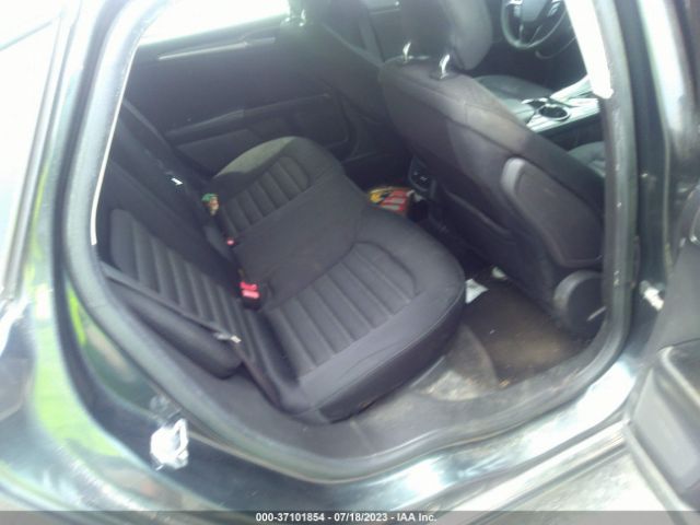 3FA6P0HD0FR131246 Ford FUSION SE