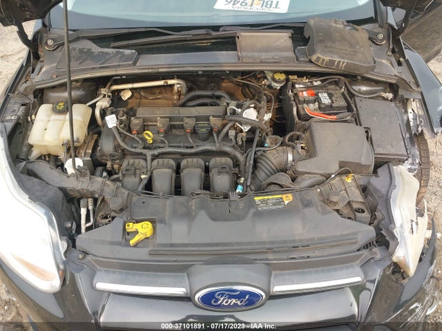 2014 FORD FOCUS SE VIN: 1FADP3K2XEL272905