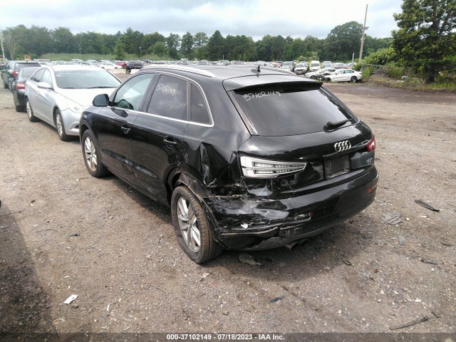 WA1EFCFS0GR015905 Audi Q3 Premium Plus