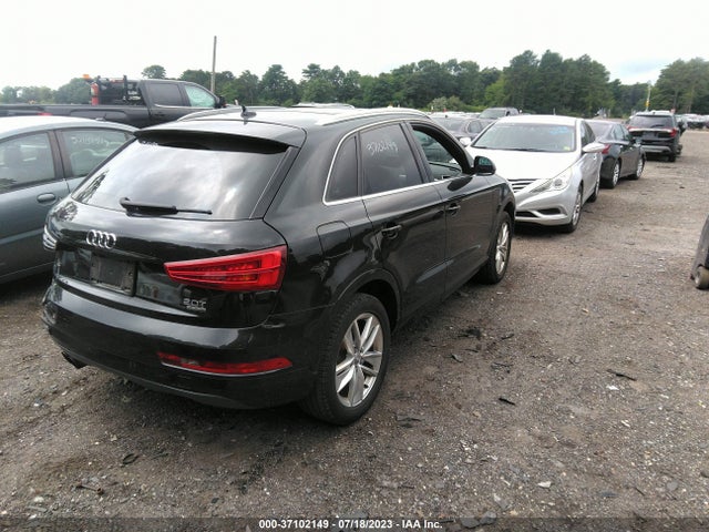 WA1EFCFS0GR015905 Audi Q3 Premium Plus