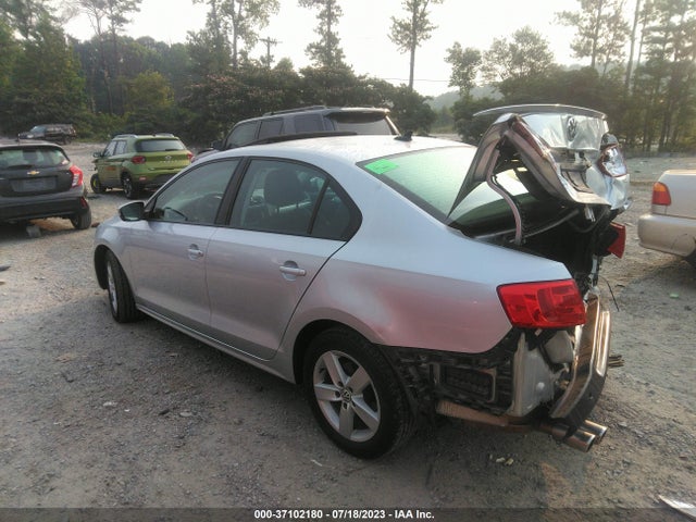 2011 VOLKSWAGEN JETTA SEDAN TDI VIN: 3VWLL7AJ6BM098002
