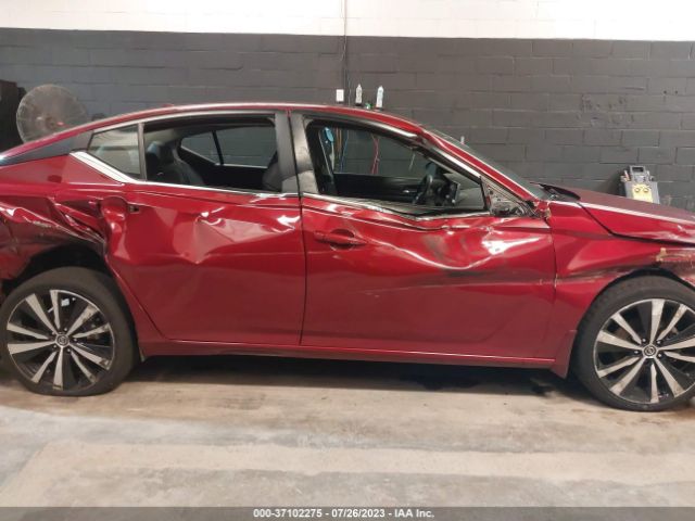 1N4BL4CWXMN300683 Nissan Altima Sr Intelligent Awd