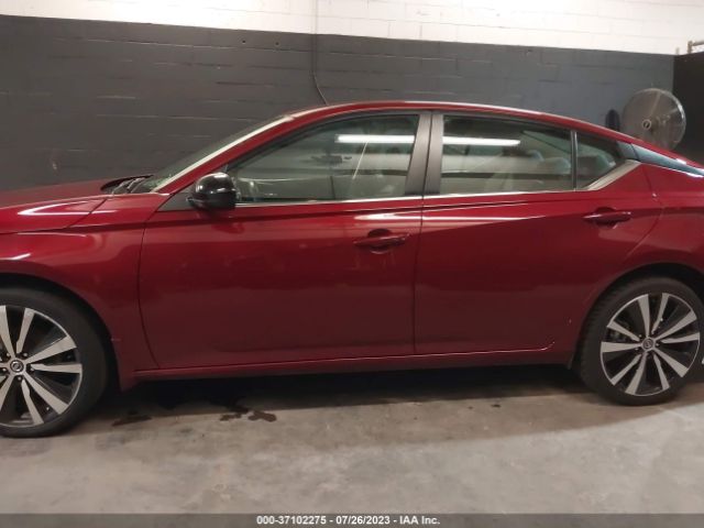 1N4BL4CWXMN300683 Nissan Altima Sr Intelligent Awd