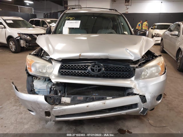 2008 TOYOTA RAV4 VIN: JTMBD35V685186600