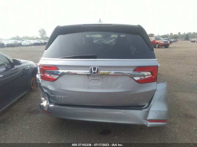 Honda Odyssey Elite 2018 5FNRL6H97JB036422 Image 16