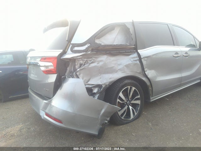 Honda Odyssey Elite 2018 5FNRL6H97JB036422 Image 6