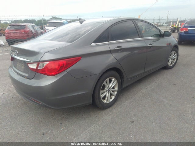 2013 HYUNDAI SONATA GLS VIN: 5NPEB4AC6DH692158