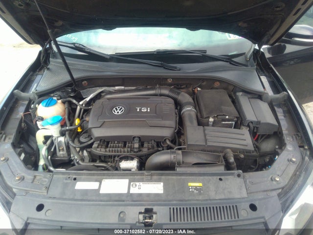 1VWBT7A37EC104571 Volkswagen Passat Se W/sunroof