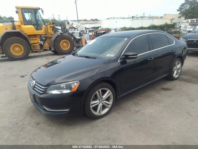 1VWBT7A37EC104571 Volkswagen Passat Se W/sunroof