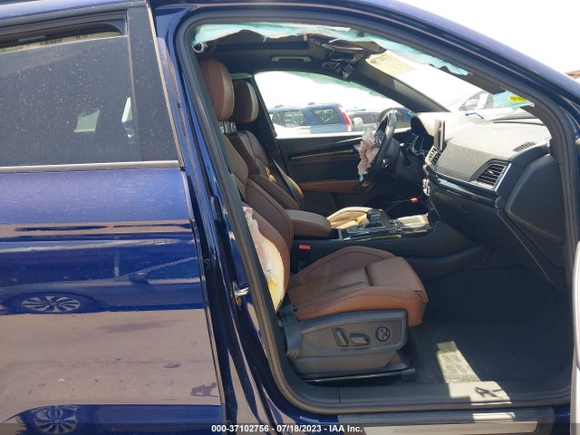 WA1BNAFY6K2127270 Audi Q5 Premium Plus